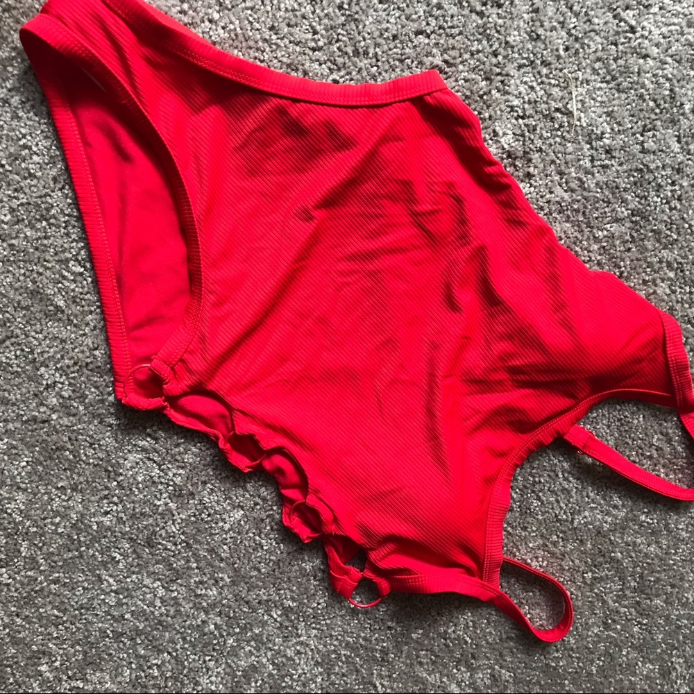 🎈cutout one piece